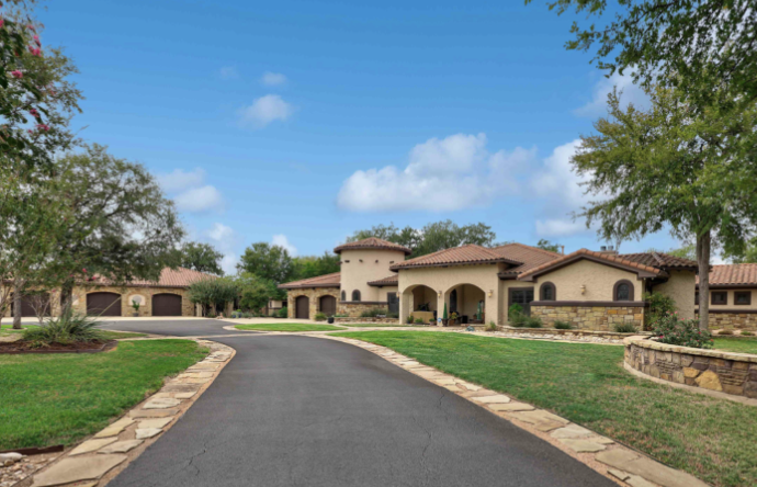 7744 Resort Ranch